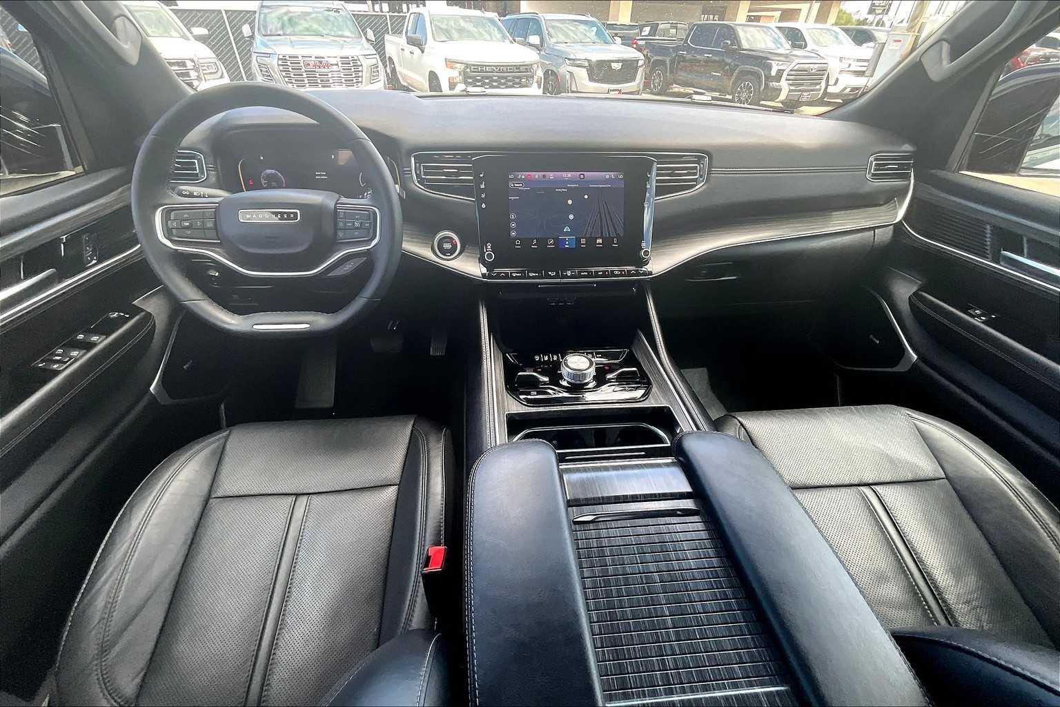 2023 Jeep Wagoneer Series III photo 15