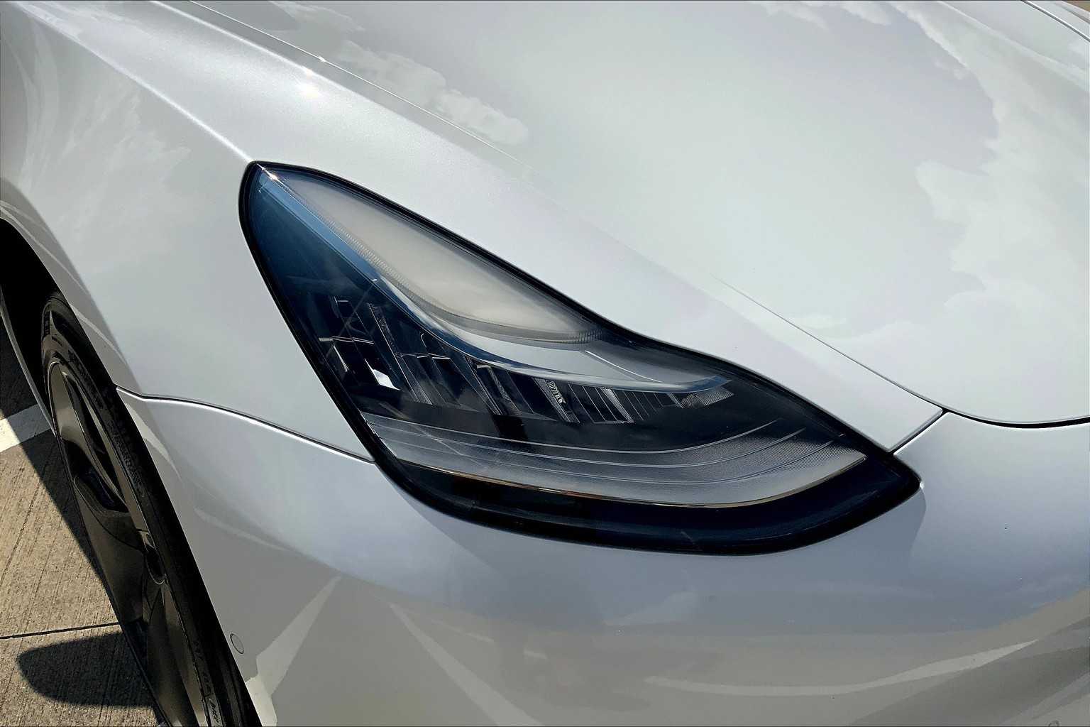 2019 Tesla Model 3 Standard Range photo 23