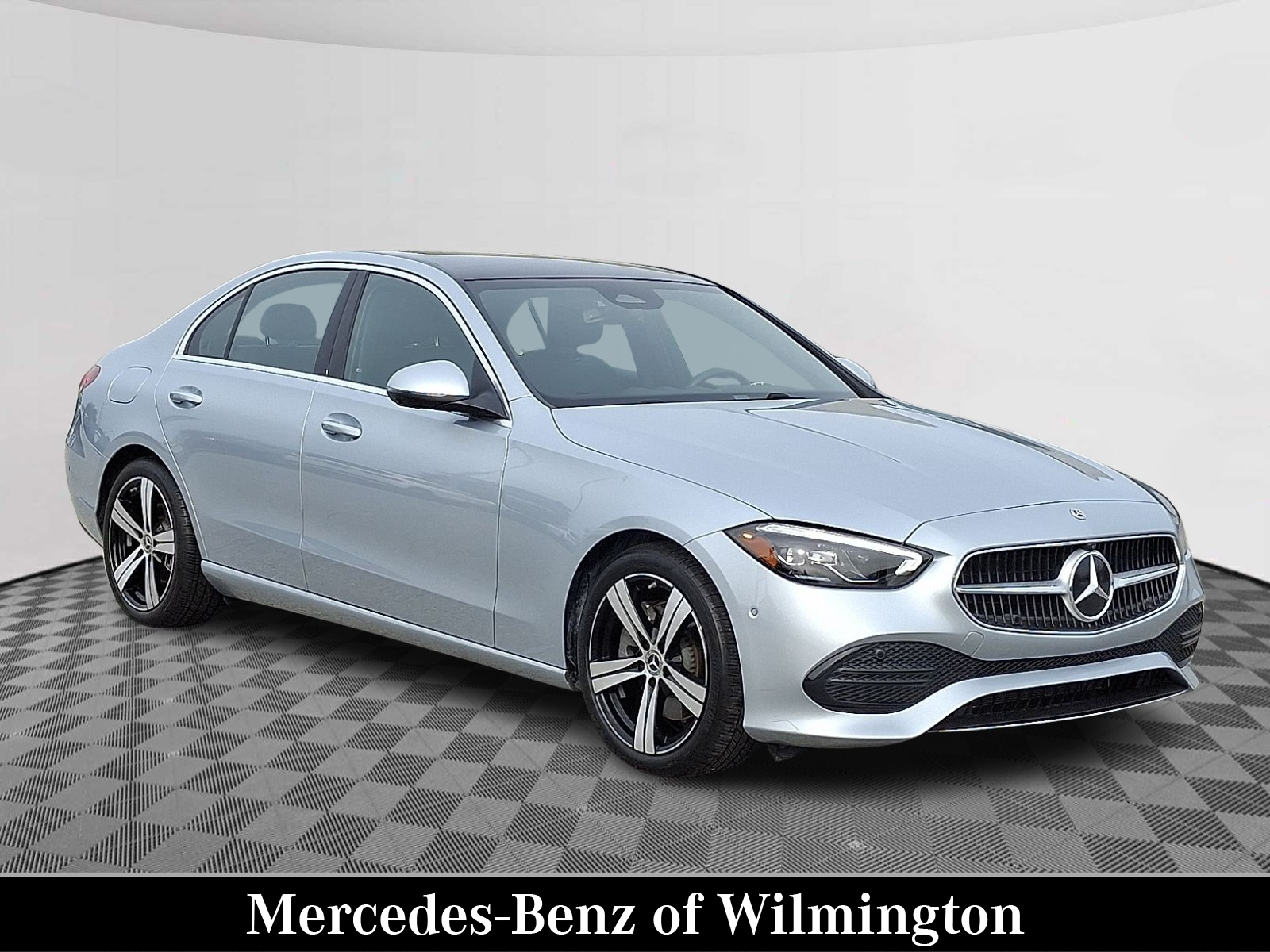 2025 Mercedes-Benz C-Class Sedan C 300's photo