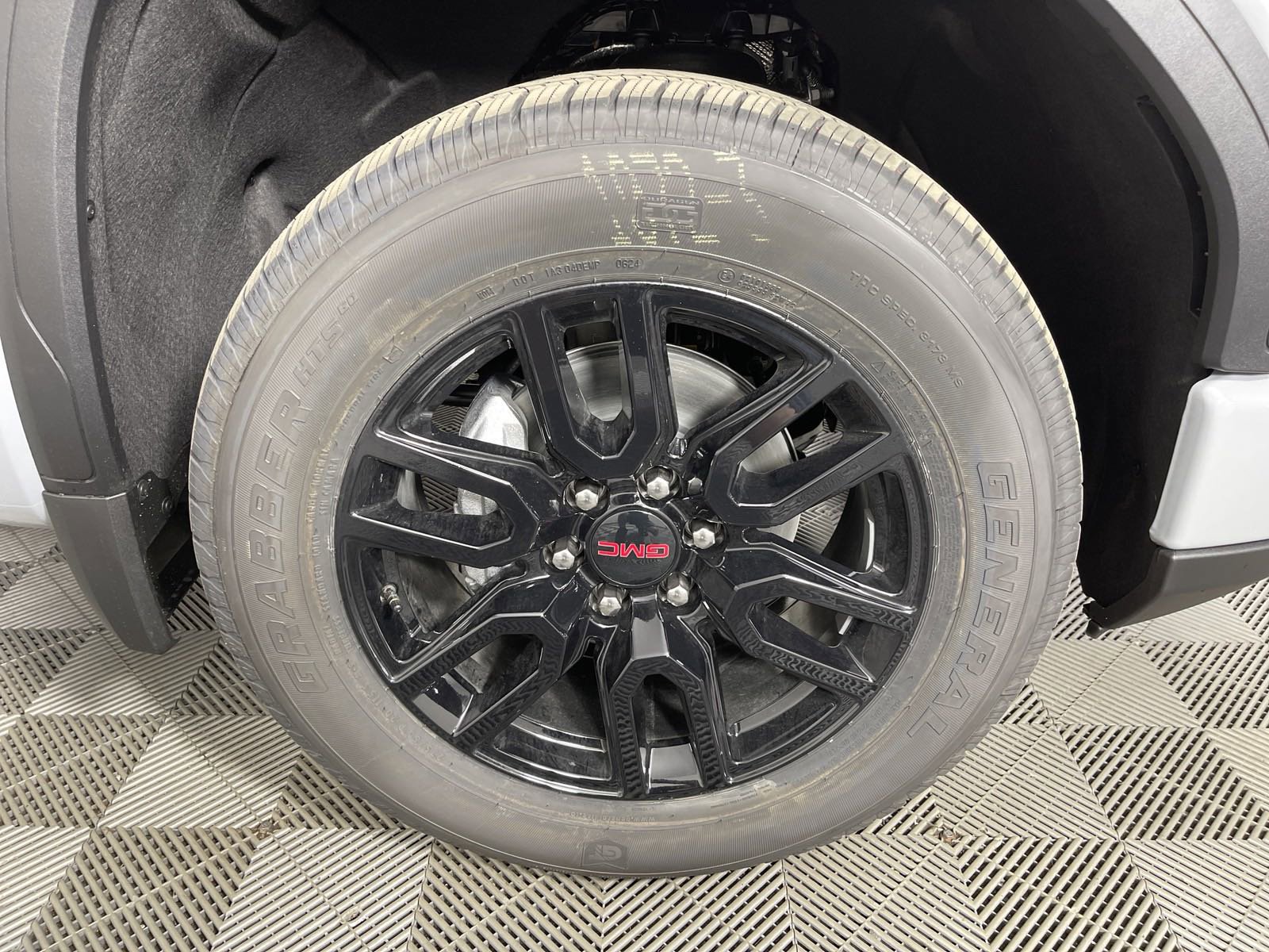 New 2024 GMC Sierra 1500 Elevation Double Cab in Altoona 24GT219