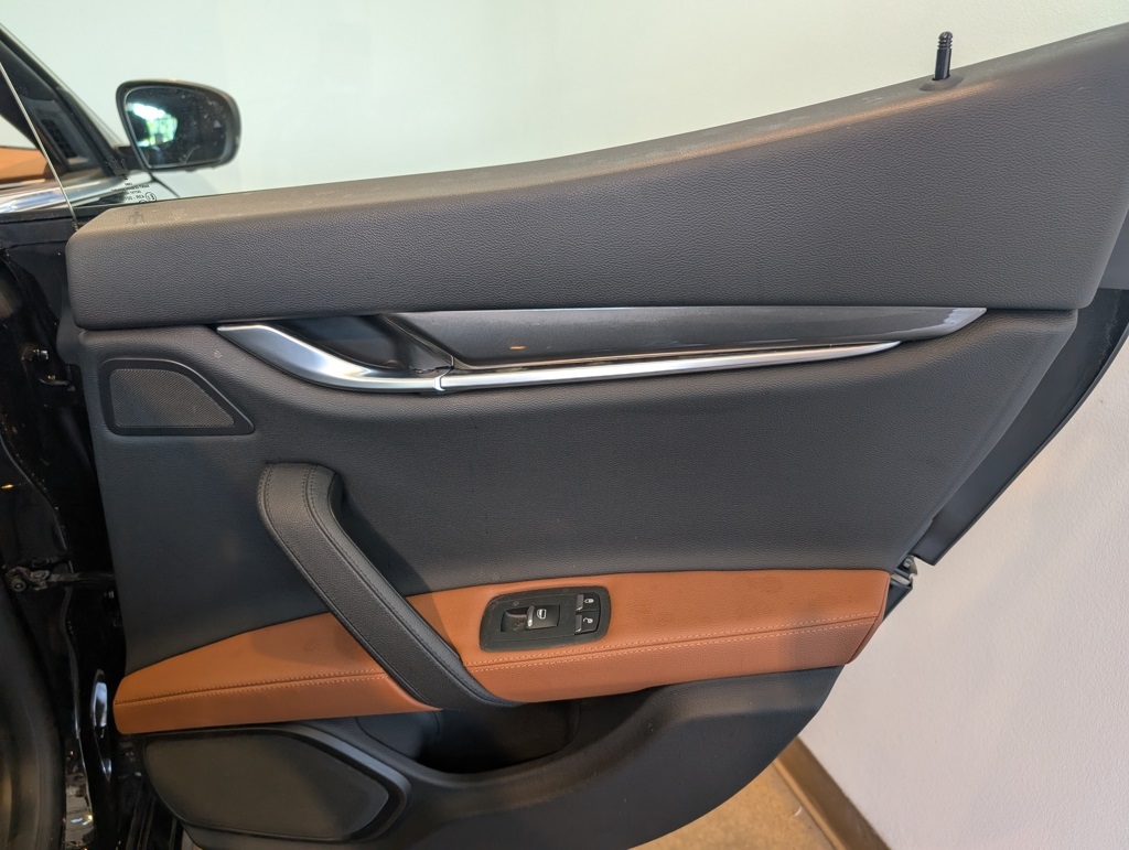 2021 Maserati Ghibli S Q4 photo 28