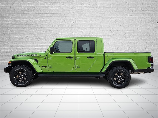 2025 Jeep Gladiator Sport photo 2