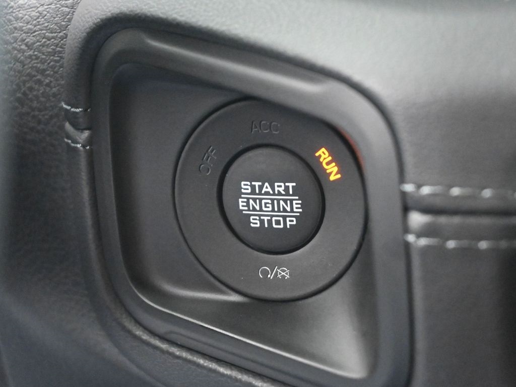 2024 Jeep Wrangler Rubicon photo 2