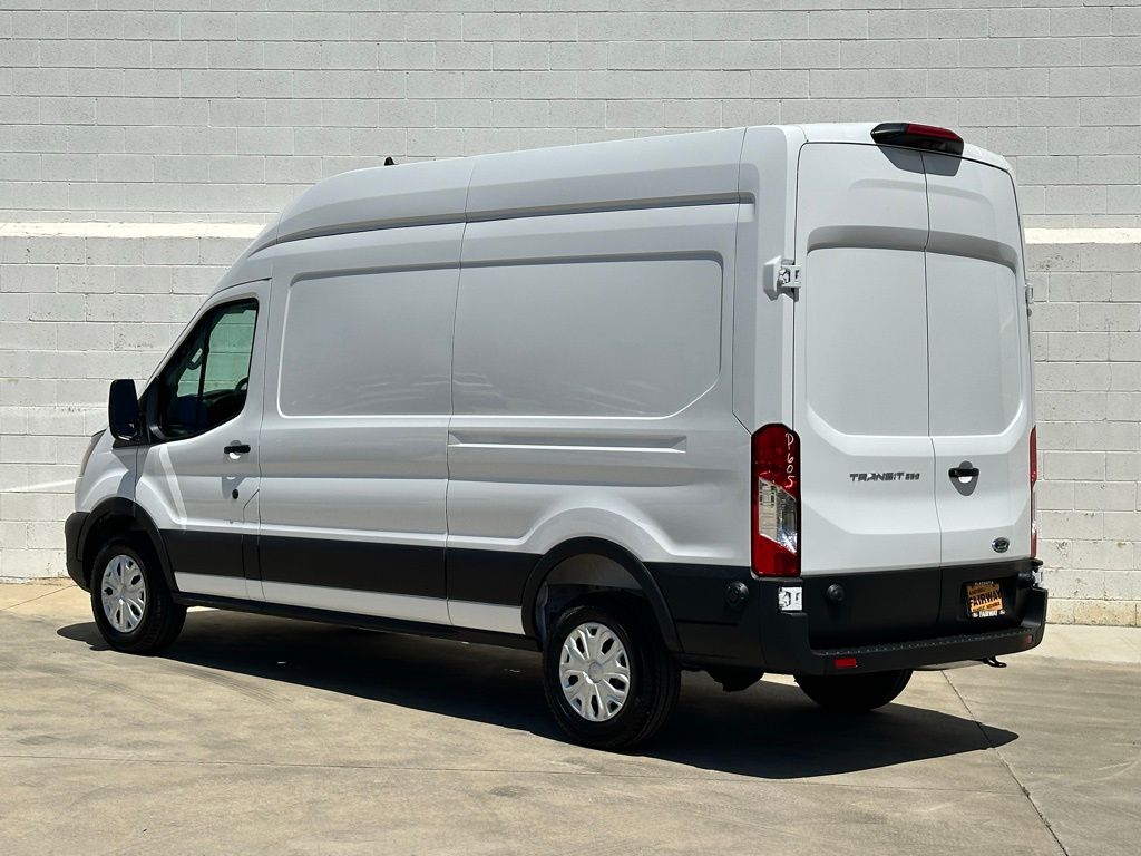 2025 Ford Transit photo 2