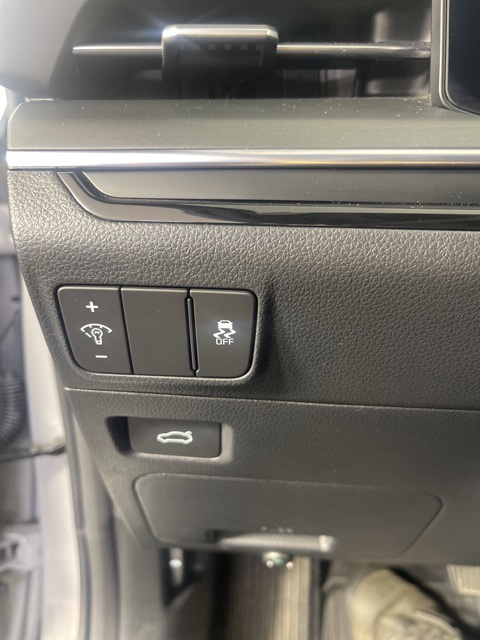 2025 Kia K5 GT-Line photo 22