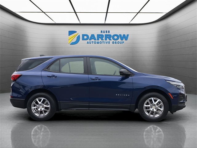 2022 Chevrolet Equinox LS photo 4
