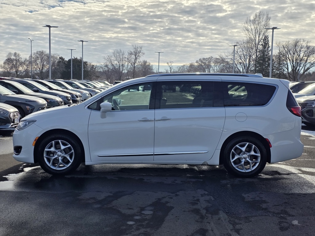 Used 2018 Chrysler Pacifica Touring-L Plus with VIN 2C4RC1EG0JR286904 for sale in St. Cloud, Minnesota
