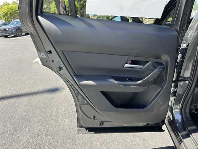 2025 Mazda CX-50 2.5 S Preferred photo 8