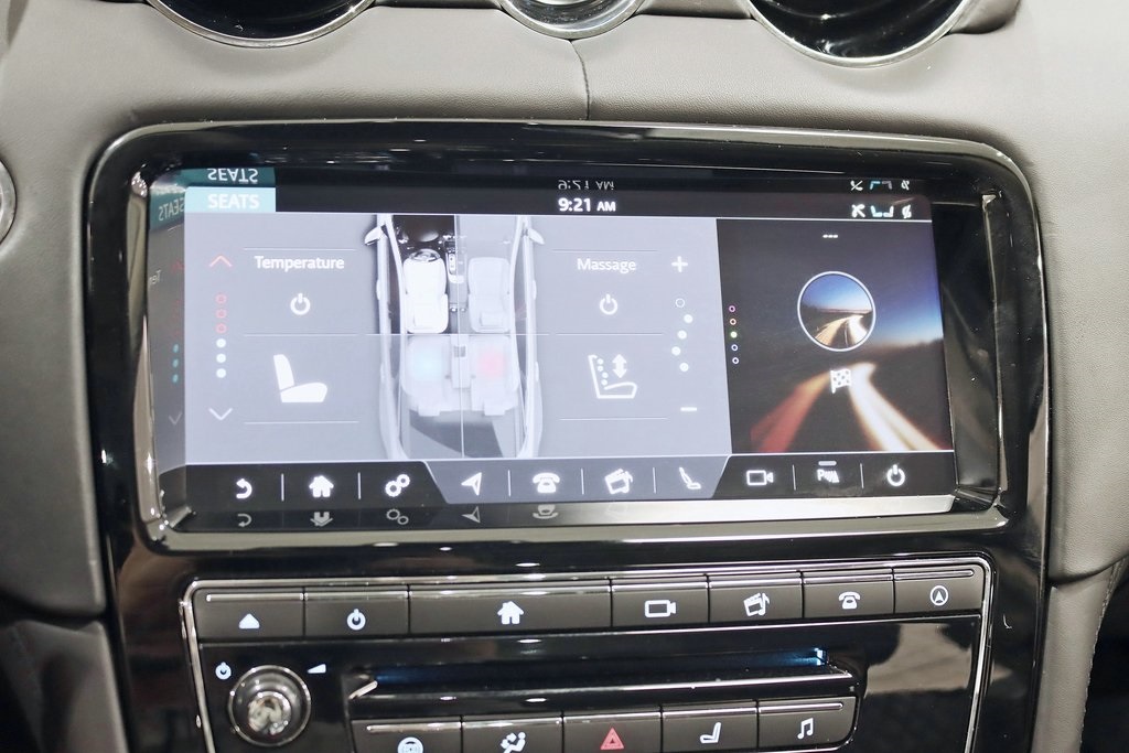 2019 Jaguar XJ XJL Supercharged photo 25