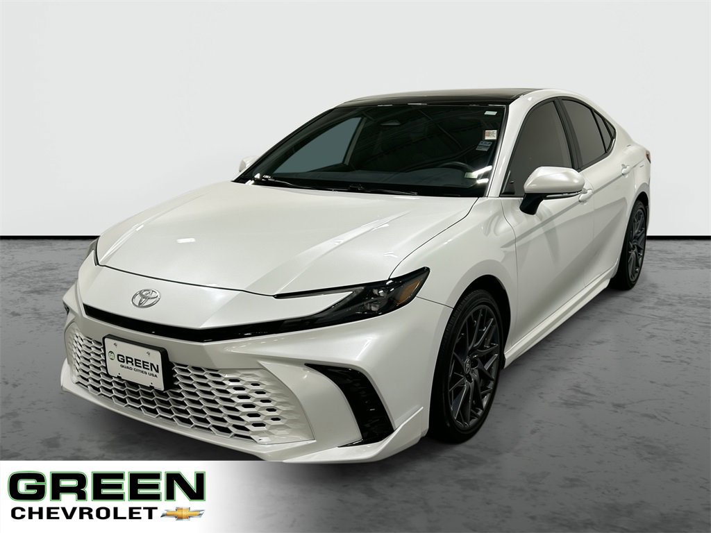 2025 Toyota Camry XSE's photo