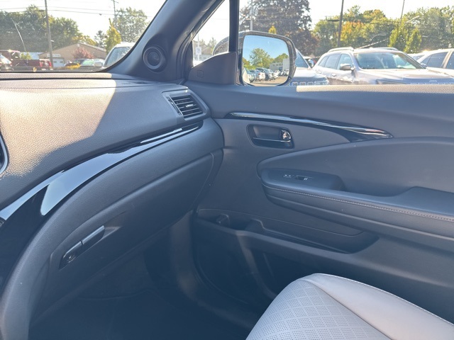 2022 Honda Passport Elite photo 27