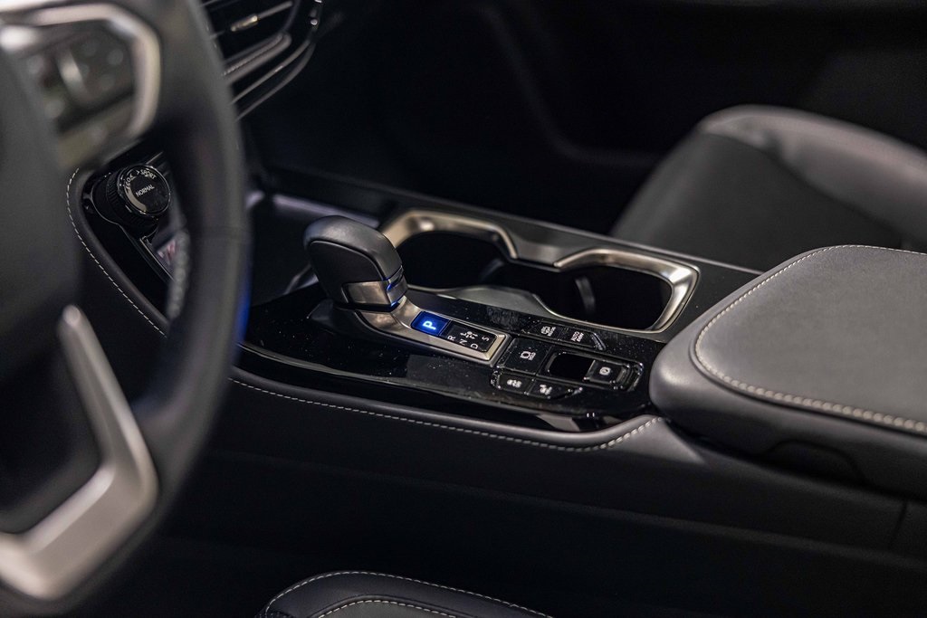 2025 LEXUS NX - Image 21