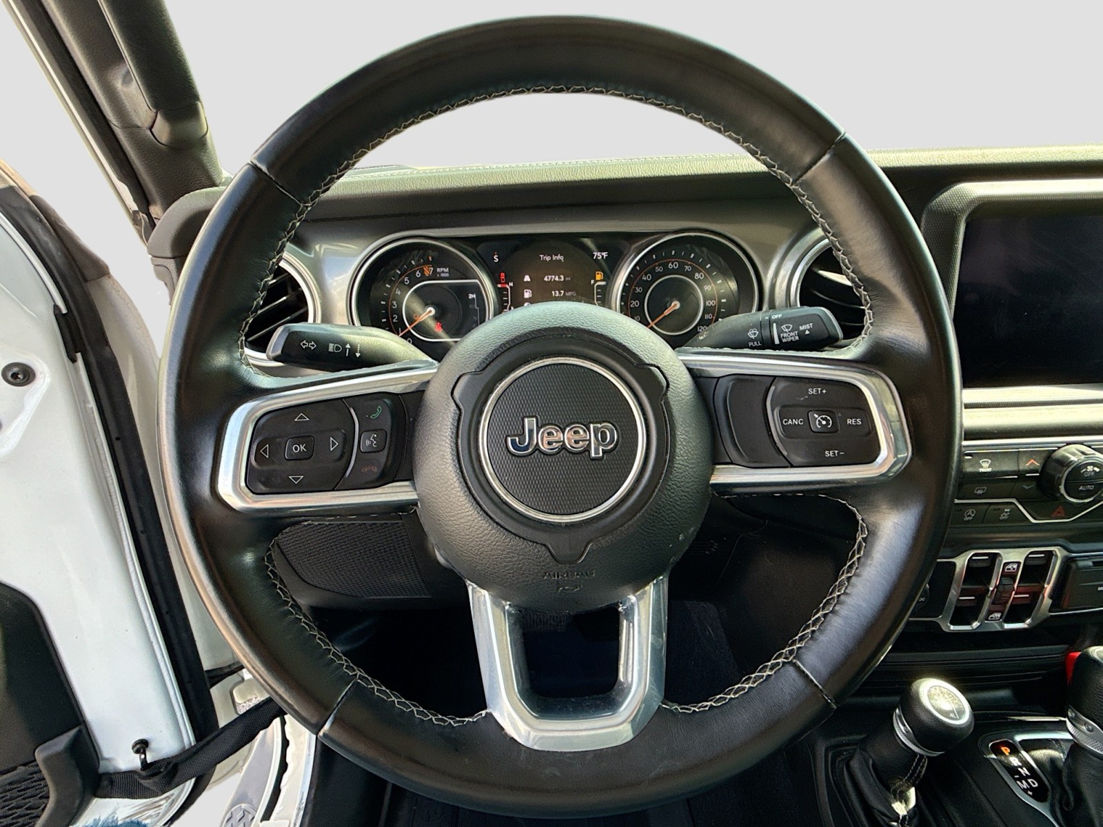 2021 Jeep Gladiator Overland photo 11