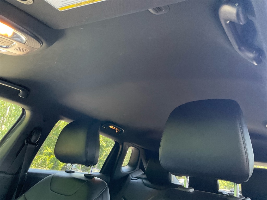 2023 Jeep Compass Latitude Lux photo 22
