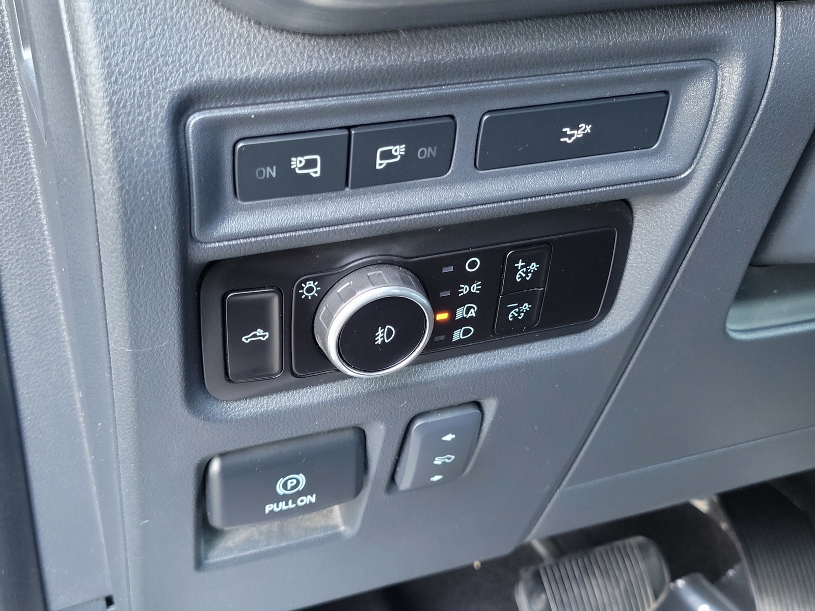 2023 Ford F-150 Lariat photo 17