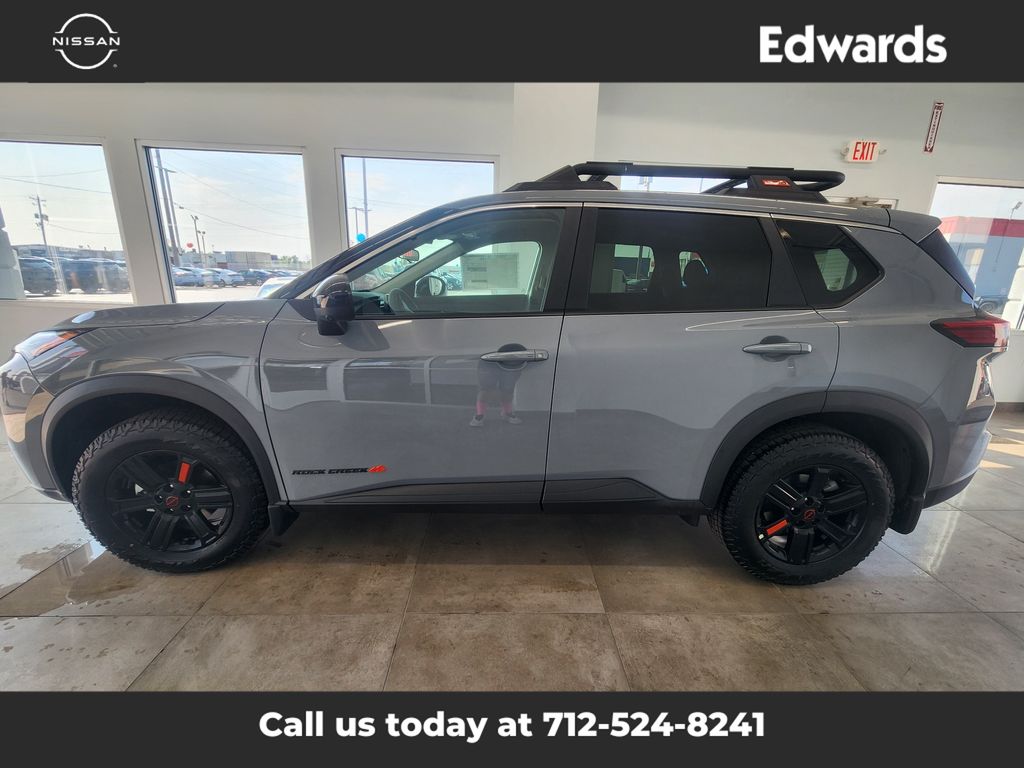 2026 Nissan Rogue SV photo 4