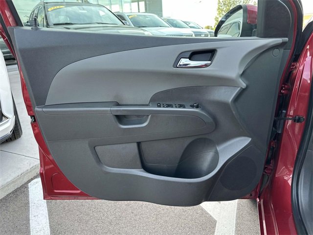 2012 Chevrolet Sonic LT photo 11