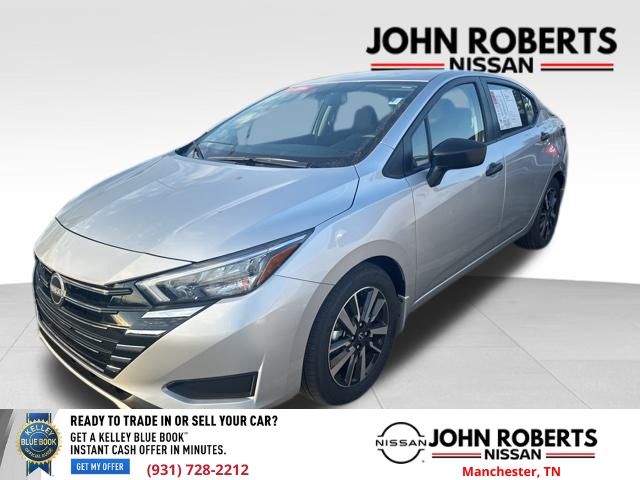 2025 Nissan Versa 1.6 S photo 2