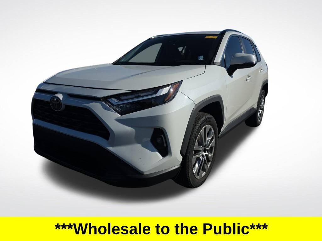 2022 Toyota RAV4 XLE Premium