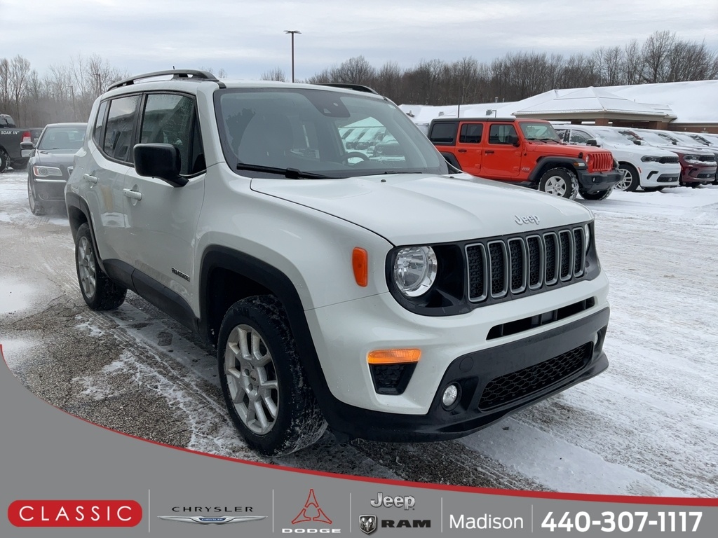 2022 Jeep Renegade Latitude's photo