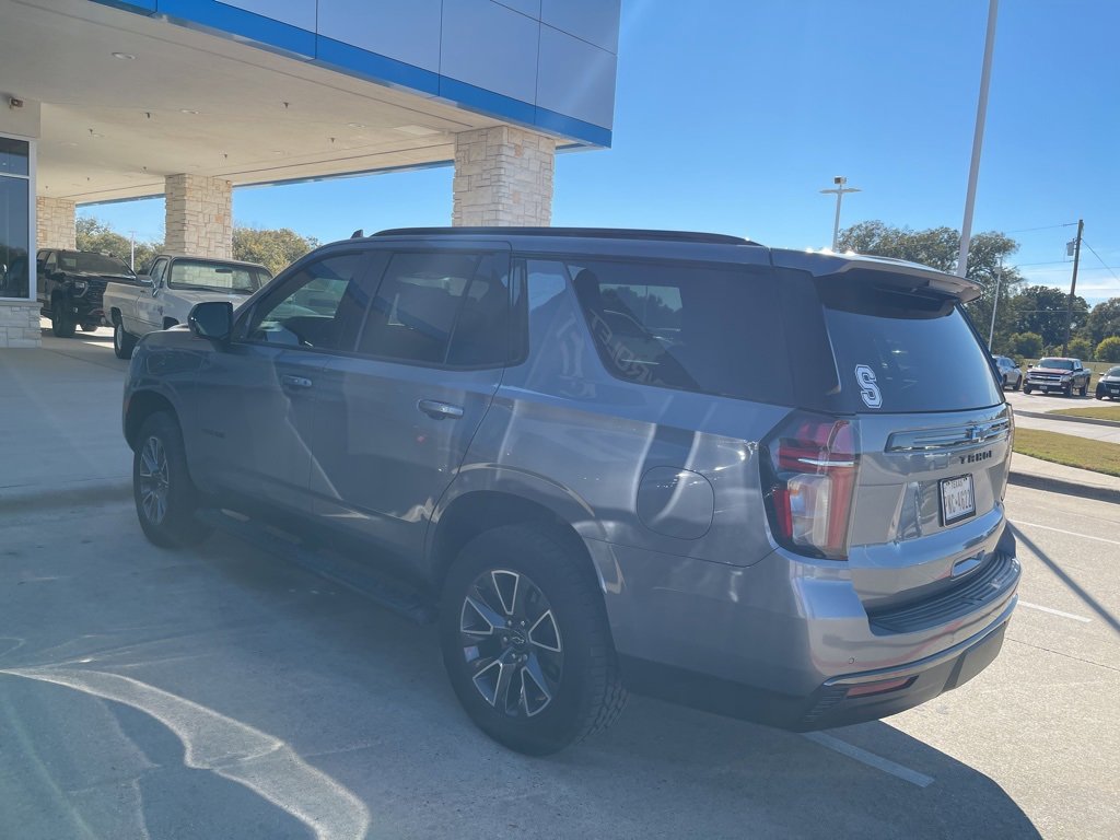 2021 Chevrolet Tahoe Z71 photo 2