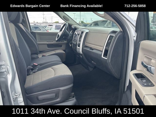 2009 Dodge Ram SLT photo 11