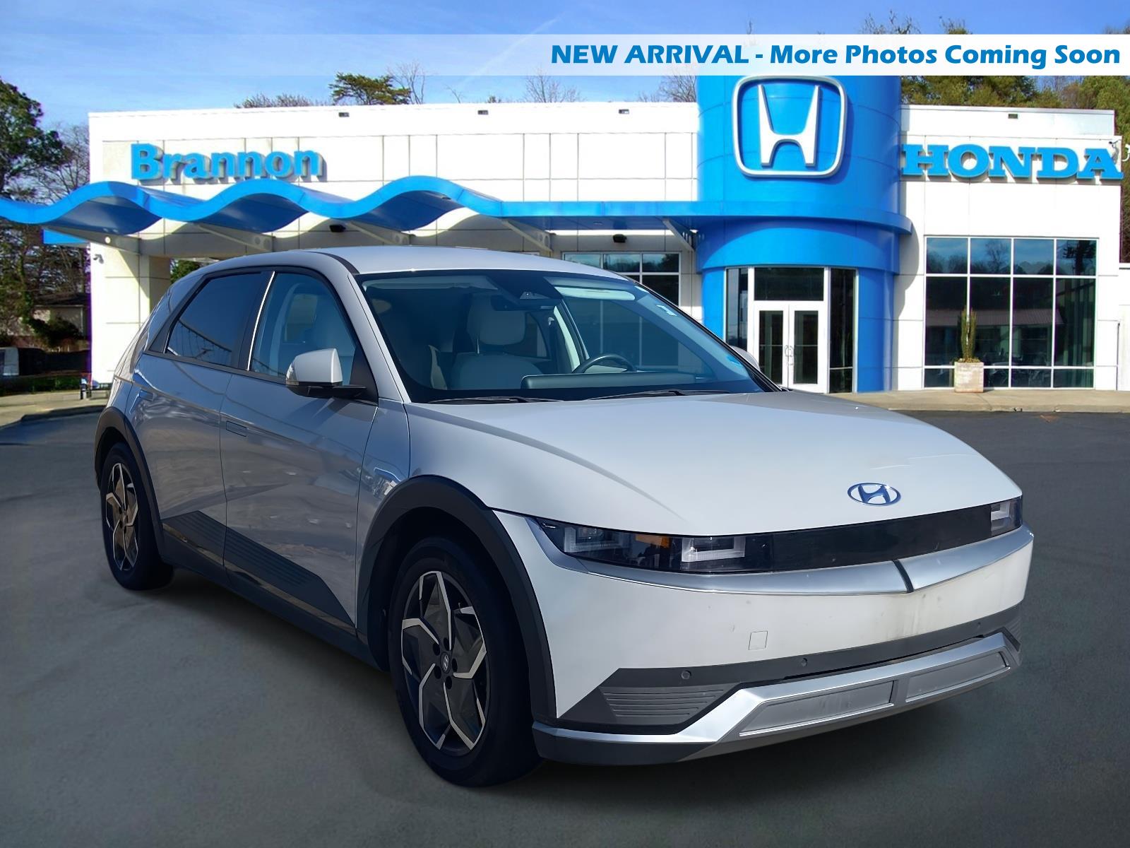 2022 Hyundai IONIQ 5 SEL's photo