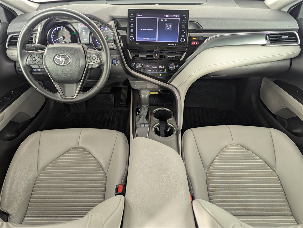 2022 Toyota Camry SE photo 14