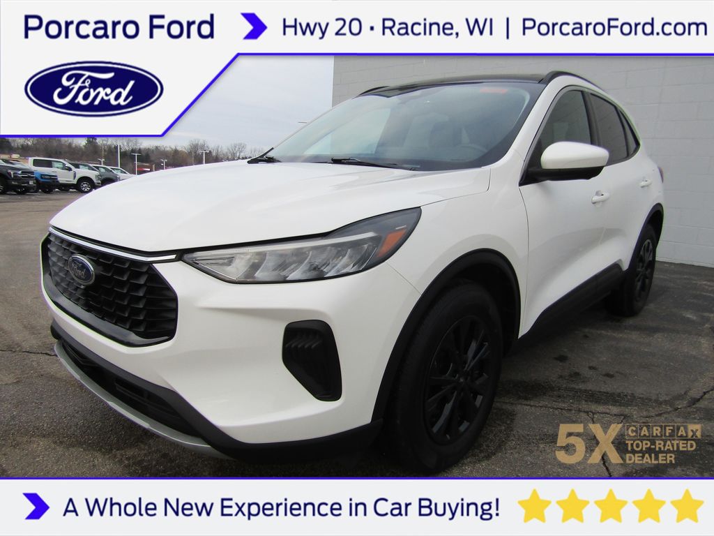 2023 Ford Escape Active's photo