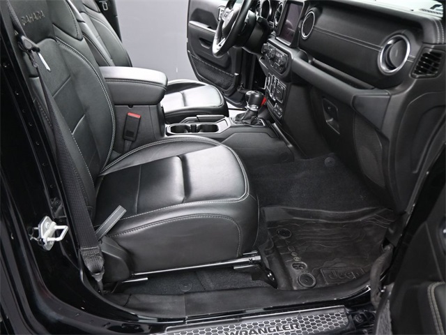 2023 Jeep Wrangler Sahara photo 10
