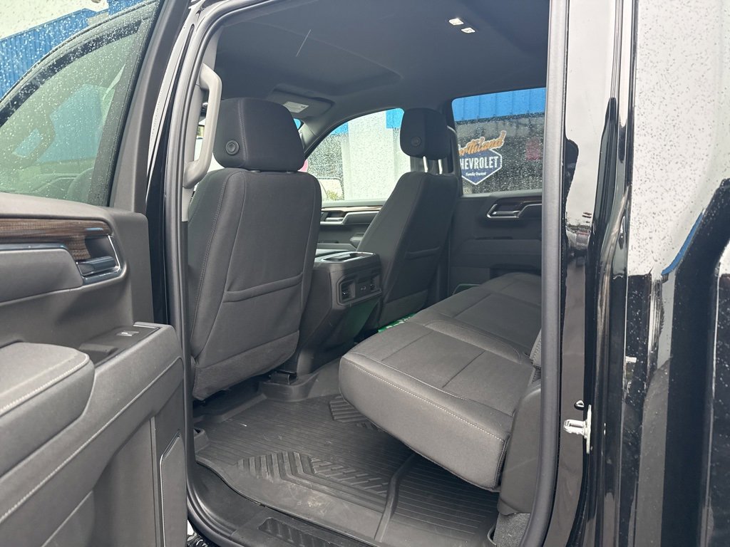 2025 Chevrolet Silverado 1500 LT photo 33