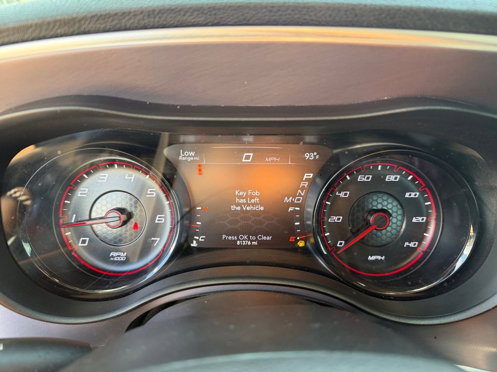 2019 Dodge Charger SXT photo 9