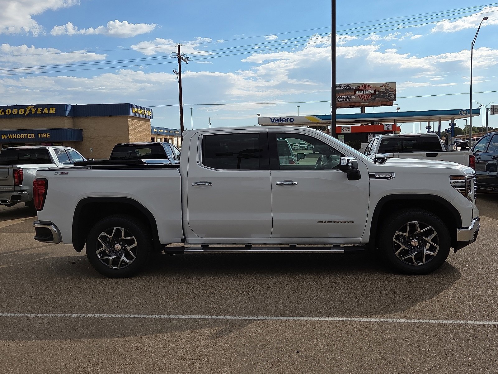 2026 Gmc Sierra 1500 SLT photo 4