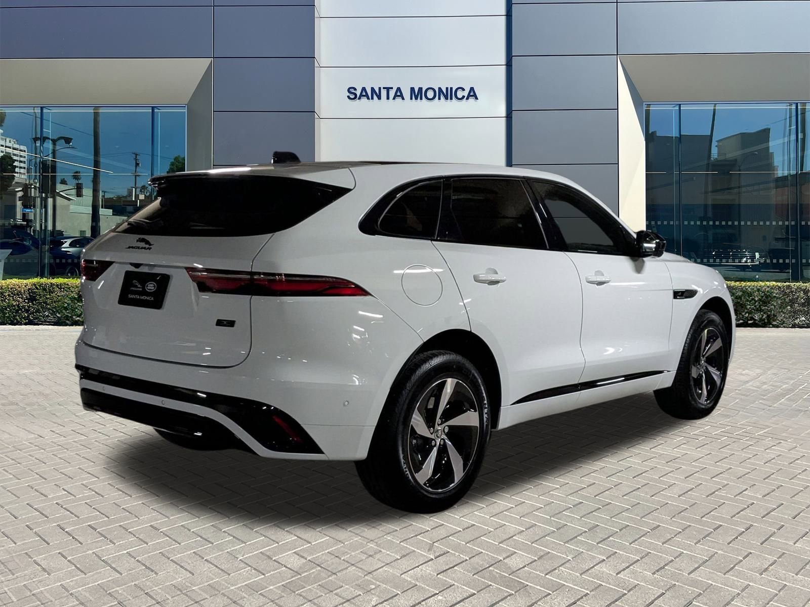 2026 Jaguar F-PACE P250 R-Dynamic S photo 2