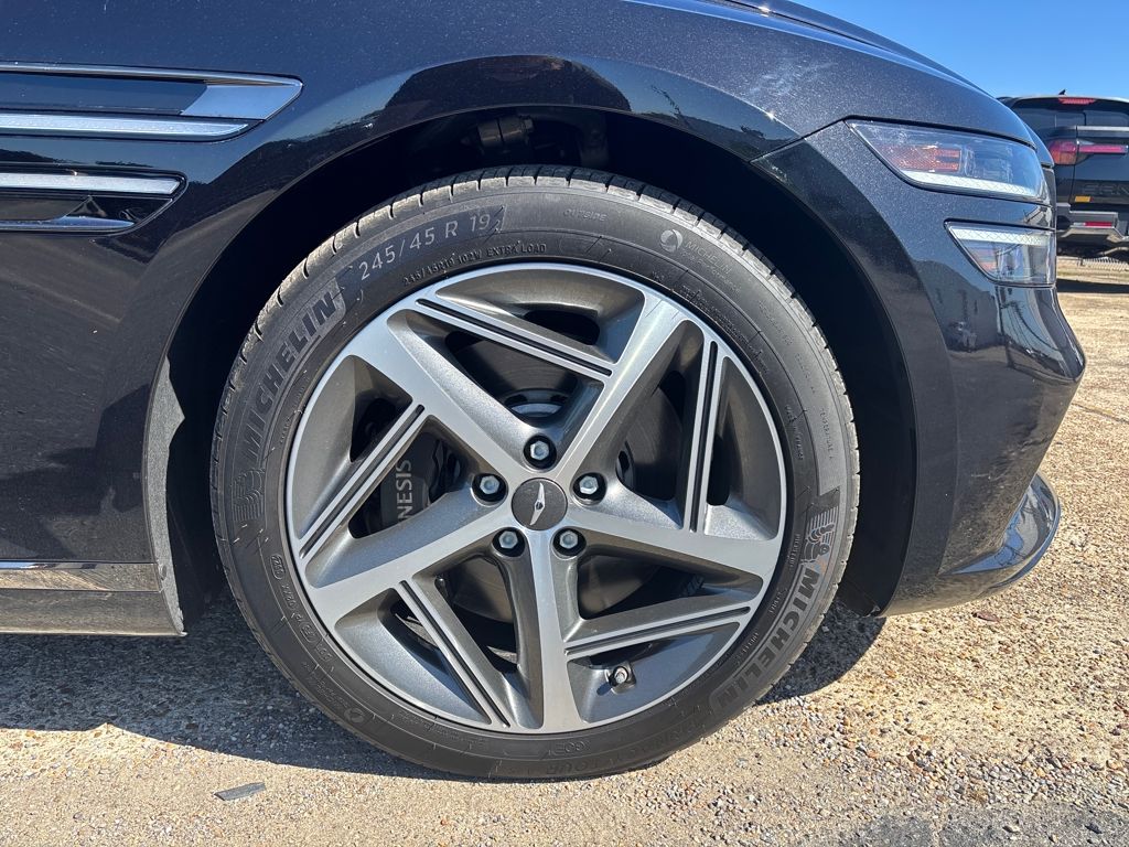 2024 Genesis G80 3.5T photo 2