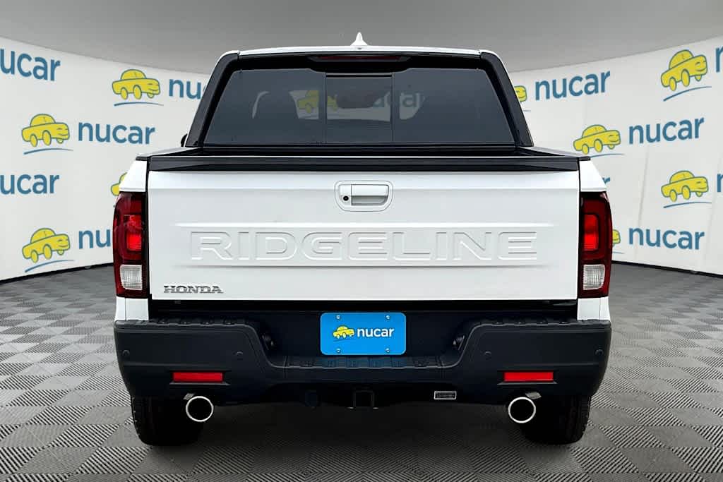 2025 Honda Ridgeline Black Edition photo 5