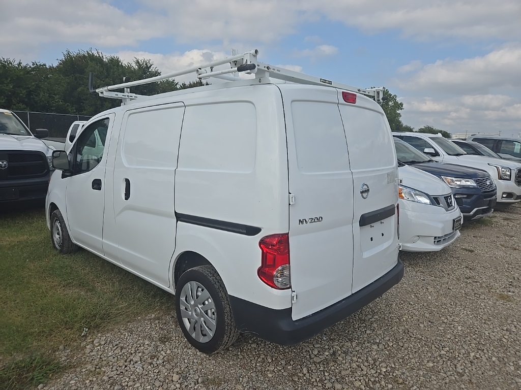 2020 Nissan NV200 S photo 2