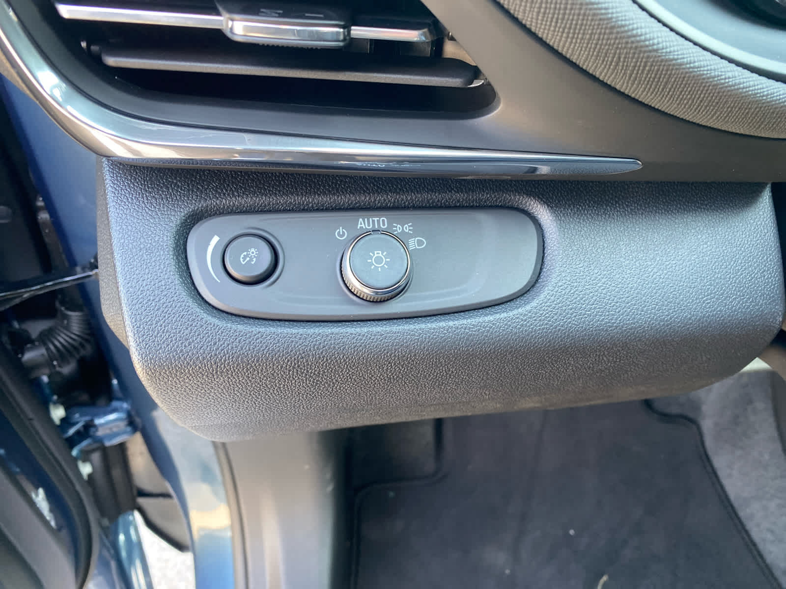2025 Buick Envista Preferred photo 36