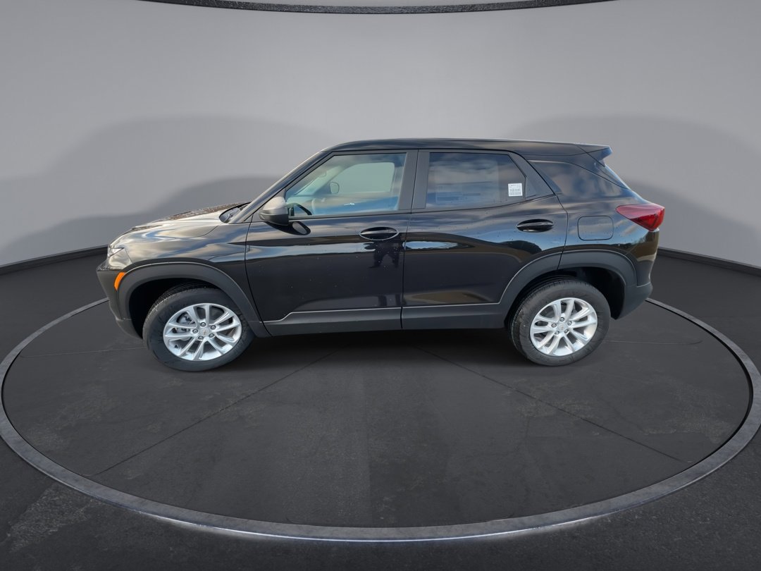 2026 Chevrolet Trailblazer LS photo 4