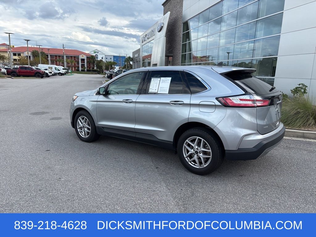 2024 Ford Edge SEL photo 2