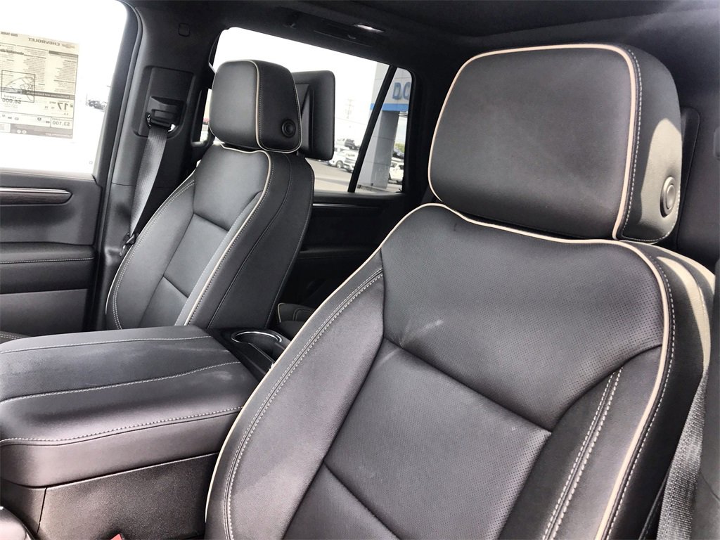 2025 Chevrolet Tahoe Premier photo 11