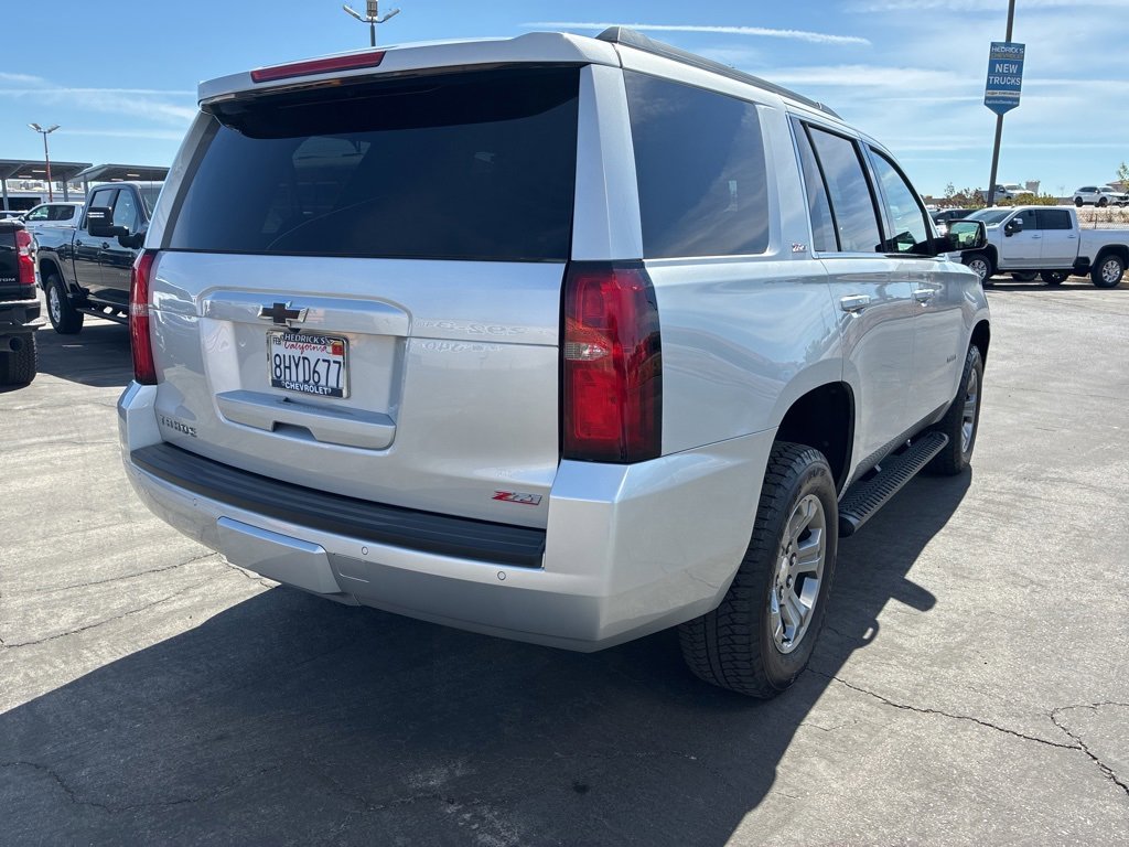 2019 Chevrolet Tahoe LT photo 3