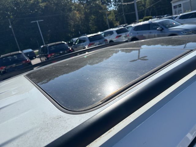 2021 Volkswagen Tiguan R-Line Black SEL photo 8