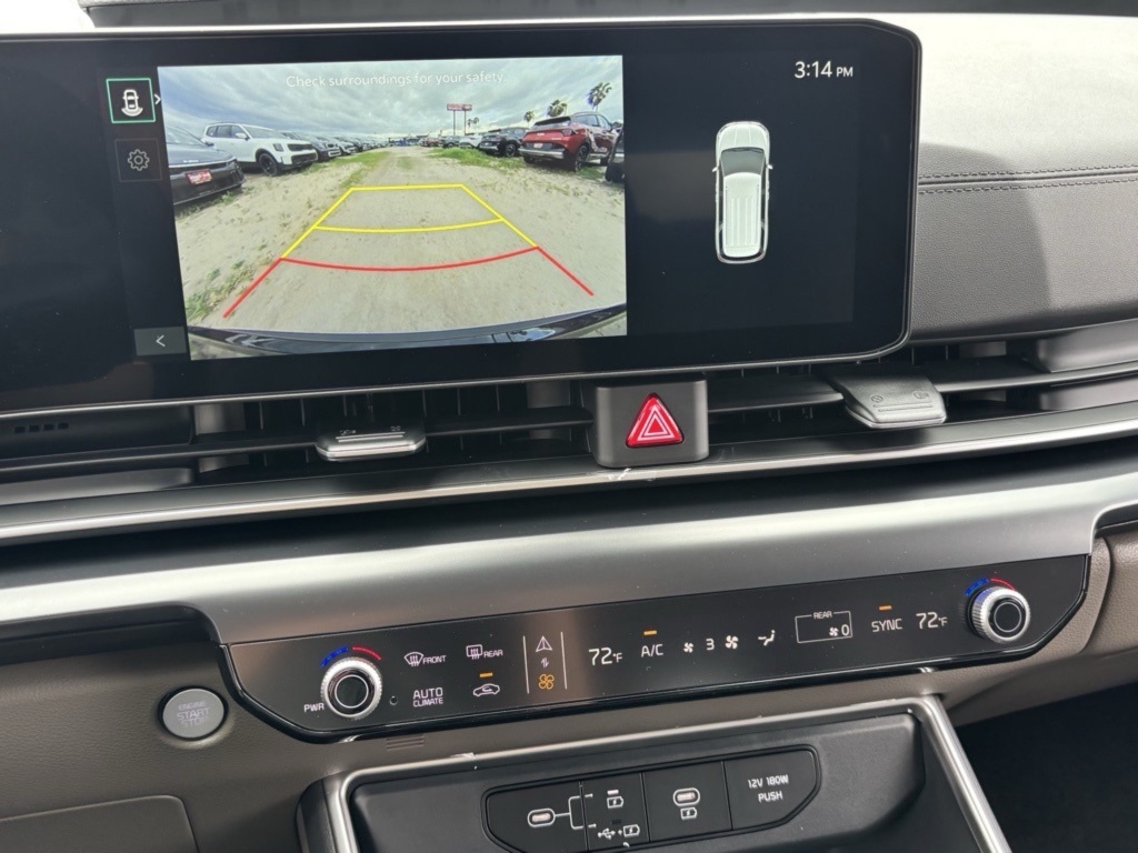2026 Kia Carnival LXS photo 6