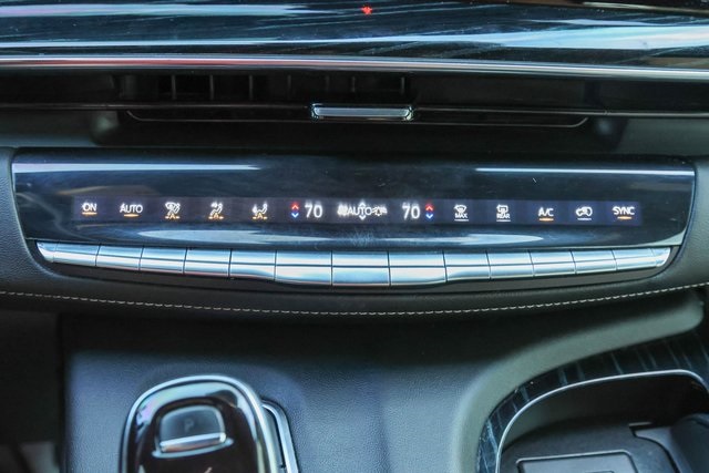 Used 2021 White Cadillac Sport image 34