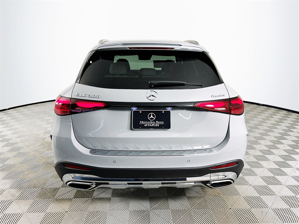 2026 Mercedes Benz GLC 300 4MATIC photo 6