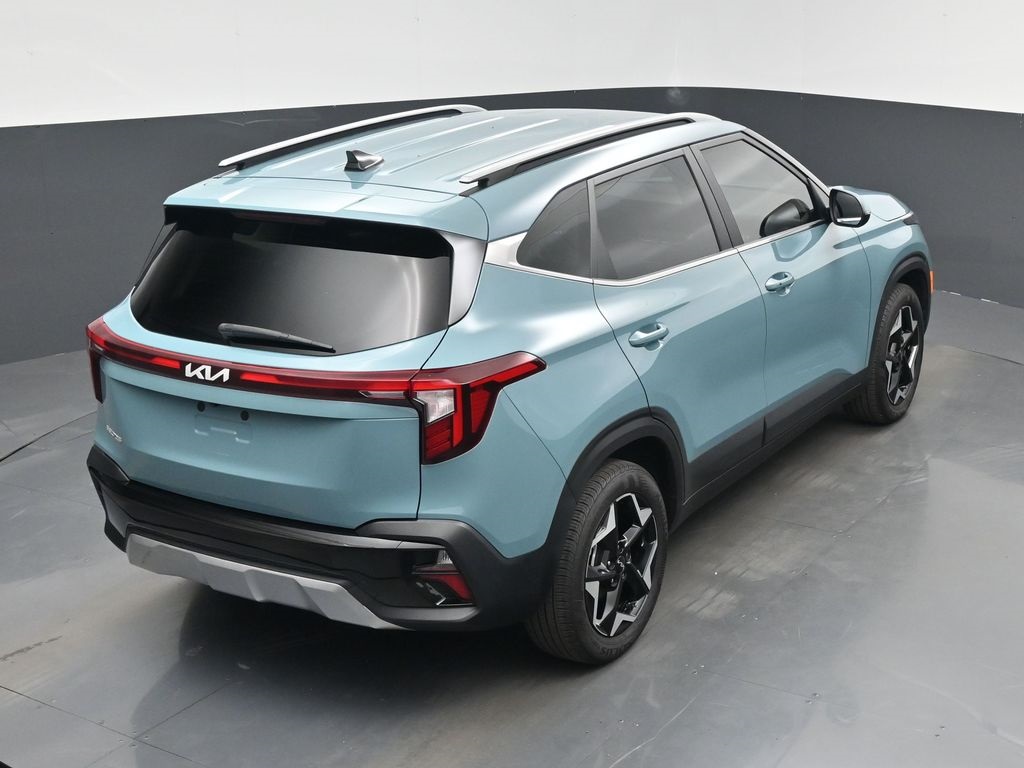 2024 Kia Seltos EX photo 31
