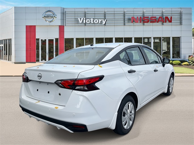 2025 Nissan Versa 1.6 S photo 3