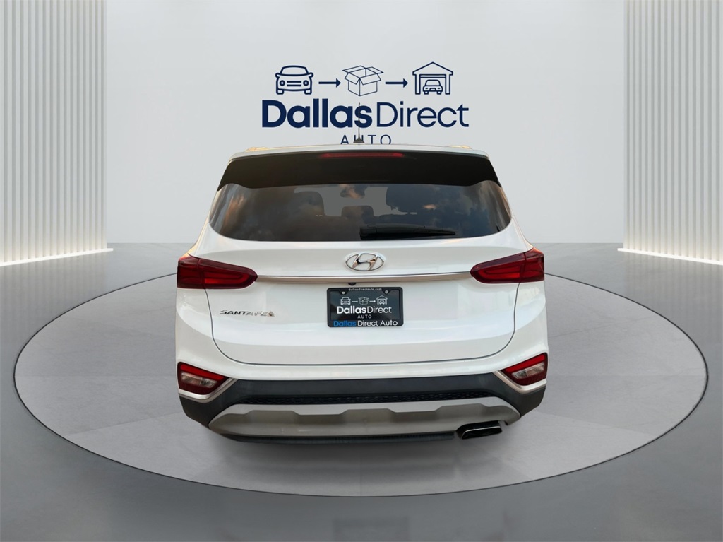 2020 Hyundai Santa Fe SE photo 3