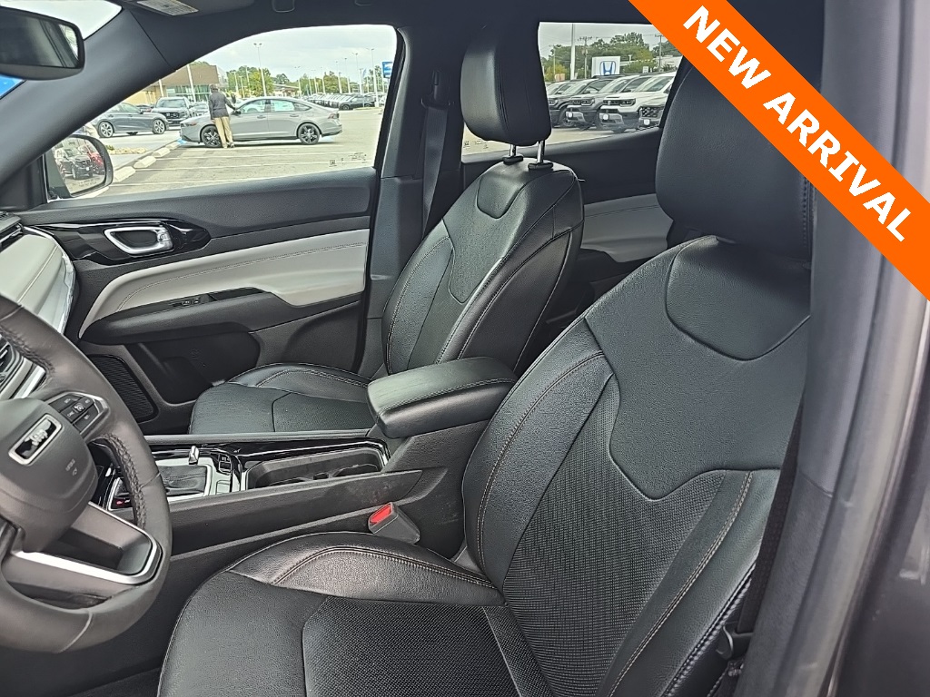 2023 Jeep Compass Limited photo 5